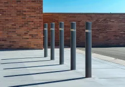 Pilonas de seguridad DUMUPI 01E en la ciudad